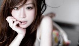 王心凌新闻爆料最新,甜蜜互动引网友热议