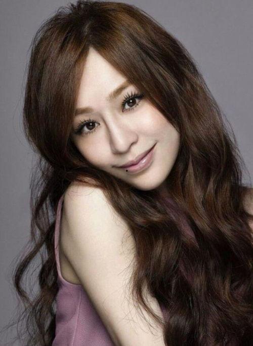 王心凌新闻爆料最新,甜蜜互动引网友热议